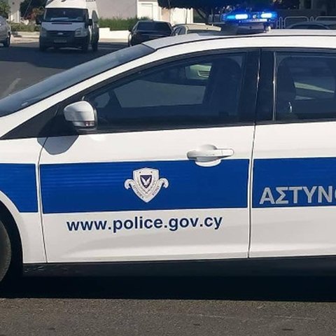 Χειροπέδες σε 32χρονο για κλοπή οχήματος-Τον έδειξαν τα δαχτυλικά αποτυπώματα