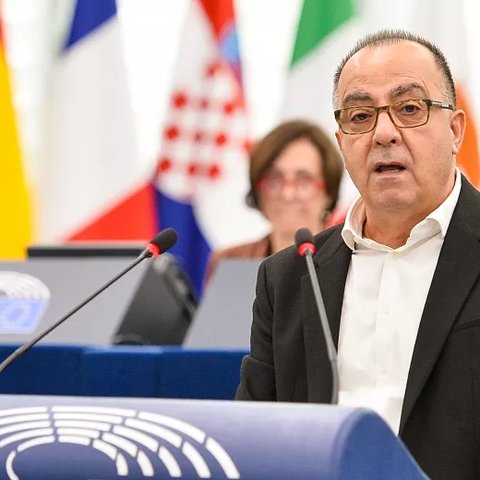 Ενώπιον της Κομισιόν οι παράνομες χρεώσεις για αλλαγή αερόσακων ΤΑΚΑΤΑ-Ζητά άμεσα μέτρα ο Γεωργίου