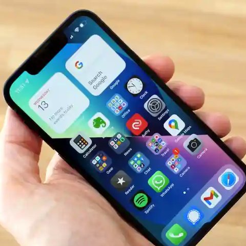 Γιατί η Apple δεν ανησυχεί από την πτώση στα smartphones