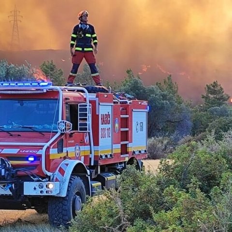 Η συγκινητική ζωγραφιά κοριτσιού από τη Ρόδο στους πυροσβέστες-«Ευχαριστώ που βάλατε τα δυνατά σας»