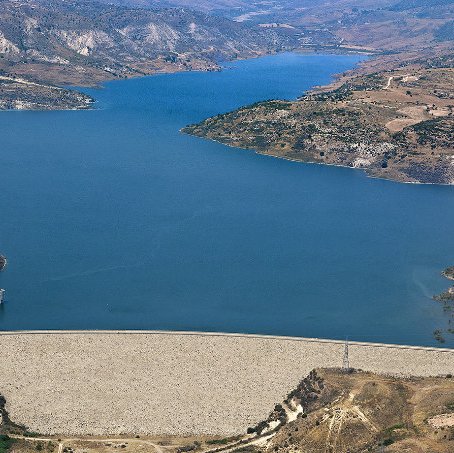 Υπογράφηκε η Σύμβαση για φίλτρα ενεργού άνθρακα για Διυλιστήριο Ασπρόκρεμμου