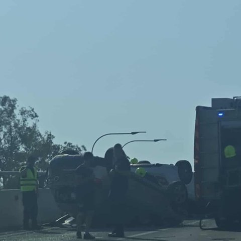Δόθηκε στην κυκλοφορία ο αυτοκινητόδρομος Λευκωσίας-Ακακίου που έκλεισε μετά την ανατροπή οχημάτων