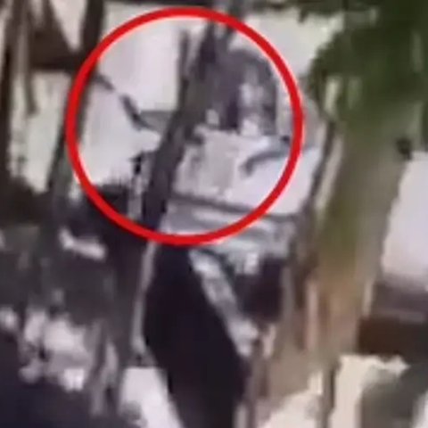 Πατέρας σκότωσε την 18χρονη κόρη του επειδή αποκάλυψε στη σύζυγό του ότι την απατά