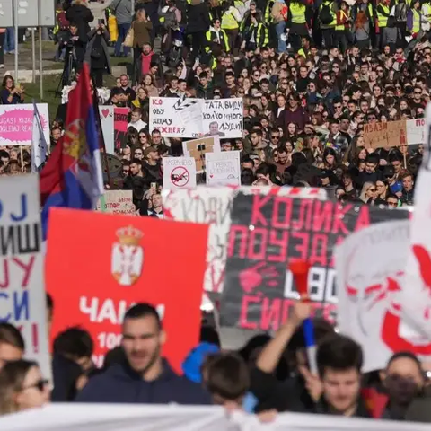 Κορυφώνεται ο αγώνας των φοιτητών για δικαιοσύνη-Σήμερα η ιστορική διαμαρτυρία στη Σερβία