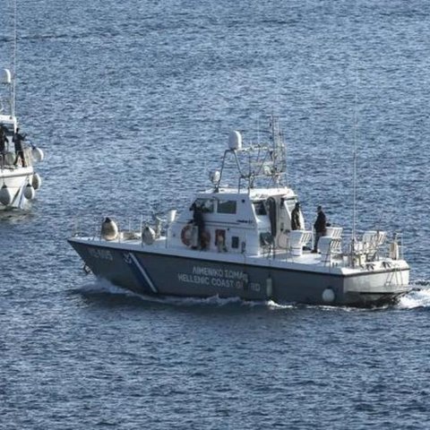 Πέντε πρόσωπα αποκλείστηκαν σε θαλάσσια περιοχή της Επαρχίας Αμμοχώστου-Διασώθηκαν από τη Λιμενική