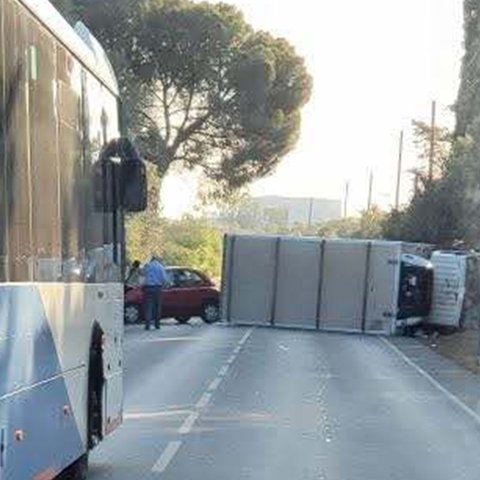 Έσβησε στην άσφαλτο η οδηγός που συγκρούστηκε με φορτηγό στη Λακατάμια-Συνελήφθη 27χρονος