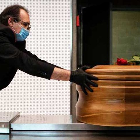 Αγγίζουν τα δέκα τα παράνομα γραφεία κηδειών-Κραυγή απόγνωσης από τους νόμιμους