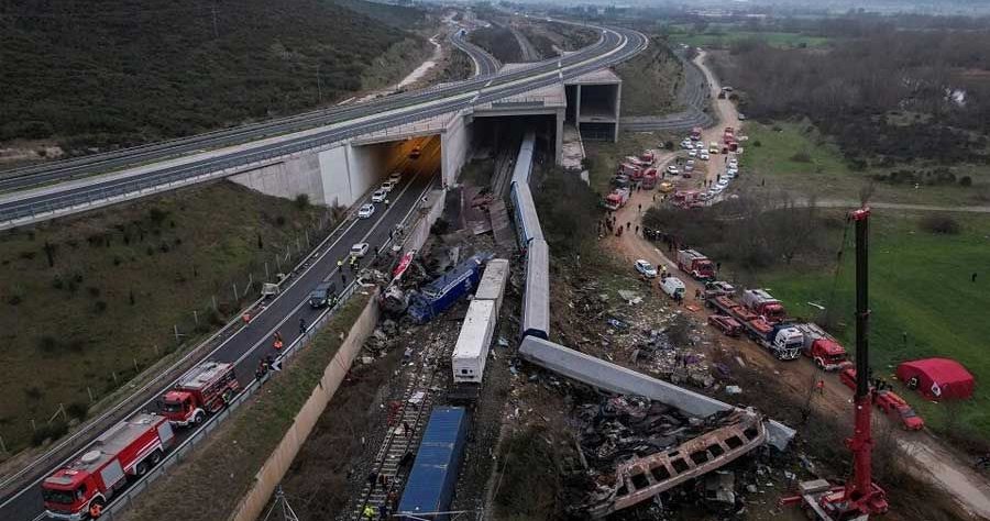 «Δικαιοσύνη μέχρι τέλους»-Βγαίνει στους δρόμους η Κύπρος για τα Τέμπη