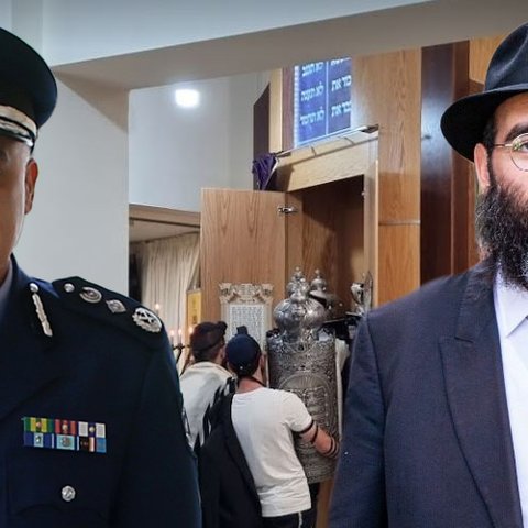 Διέκοψε τη στατική φρούρηση συναγωγών ο Αρναούτης, έντονη αντίδραση Αρχιραβίνου-«Λανθασμένη απόφαση, ο κίνδυνος είναι εκεί»