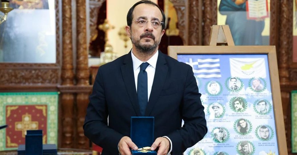 Τελετή επαναπατρισμού οστών 16 Ελλαδιτών ηρώων της ΕΛΔΥΚ που έπεσαν στην εισβολή-«Η Κύπρος σας ευγνωμονεί» Τελετή επαναπατρισμού οστών 16 Ελλαδιτών ηρώων της ΕΛΔΥΚ που έπεσαν στην εισβολή-«Η Κύπρος σας ευγνωμονεί»