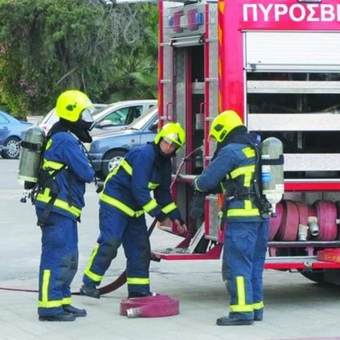 «Κανείς δεν έχει δικαίωμα να κτυπά πυροσβέστη την ώρα που ρισκάρει τη ζωή του»-Ο ΣΥΠΥΚ καταδικάζει την βία