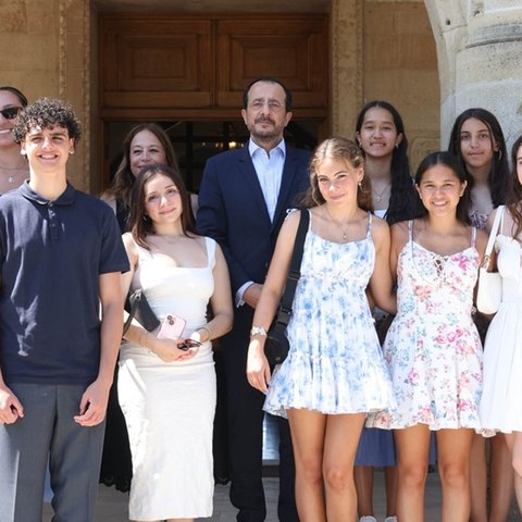 Παιδιά της Ομογένειας από ΗΠΑ και Καναδά δέχθηκε στο Προεδρικό ο Χριστοδουλίδης