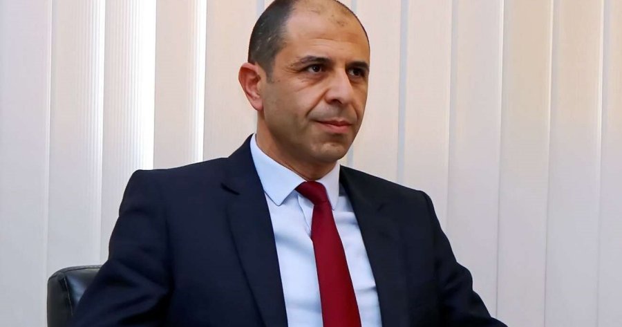 Σύσταση κοινής επιτροπής για τις περιουσίες προτείνει ο Όζερσαϊ