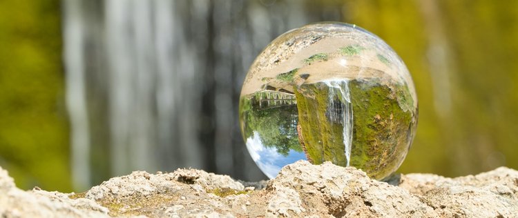 360