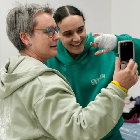 «Επέστρεψα στην αγαπημένη μου ζωή»-Επέστρεψε στην ζωή της η Έμιλι Νταμάρι