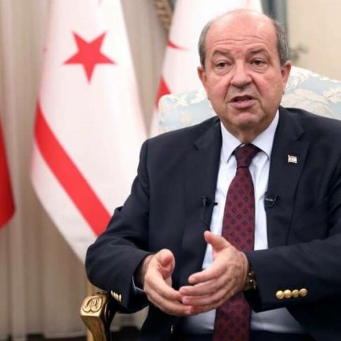 Επιμονή Τατάρ με τη πρότασή του για τα οδοφράγματα-Τα ρίχνει και πάλι στην Ε/κ πλευρά