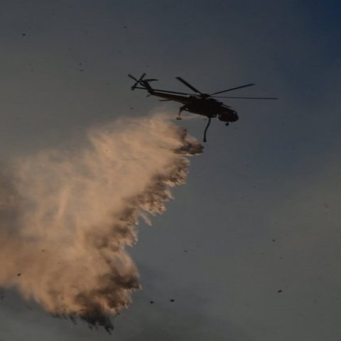 LIVE: Δεν υπάρχει ενεργό μέτωπο πυρκαγιάς-Φόβοι για αναζωπυρώσεις από την ένταση του ανέμου