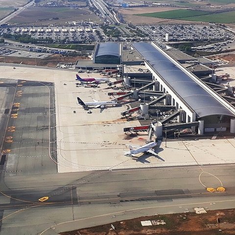 Συνολικά δεκαεπτά ειδικές πτήσεις από Λάρνακα προς Ισραήλ και Ιορδανία