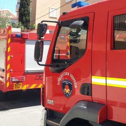 Πυρκαγιά σε διαμέρισμα στη Λεμεσό-Στο νοσοκομείο μεταφέρθηκε εργαζόμενη