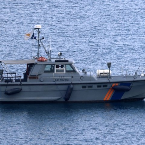 Καταδίωξη σκάφους με πυροβολισμούς ανοικτά του Κάβο Γκρέκο-Συνελήφθη ένα πρόσωπο