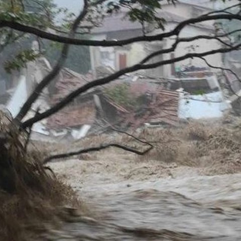 Εκκενώνεται γηροκομείο στο Βόλο-Κατέρρευσε πτέρυγα από την κακοκαιρία