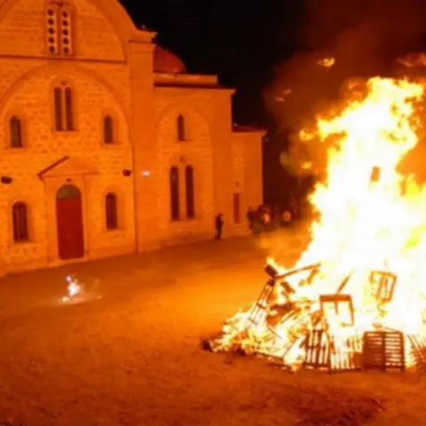 Αντιδρούν βουλευτές για το νομοσχέδιο για λαμπρατζιές-«Υπερβολικά αυστηρό και ανεφάρμοστο»