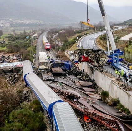 Παραδόθηκαν στον ανακριτή τα νέα βίντεο με την εμπορική αμαξοστοιχία στα Τέμπη