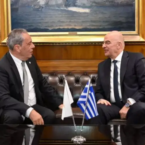 Έρχεται Κύπρο τη Δευτέρα ο Δένδιας-Συνάντηση με Πάλμα