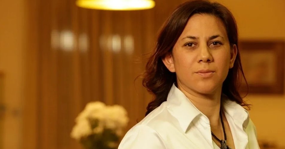 Αποχωρεί από την ΕΔΕΚ και προσχωρεί στους Οικολόγους η Έλενα Κοζάκου Λυμπουρή-Έθεσε θέμα αξιοπρέπειας Αποχωρεί από την ΕΔΕΚ και προσχωρεί στους Οικολόγους η Έλενα Κοζάκου Λυμπουρή-Έθεσε θέμα αξιοπρέπειας
