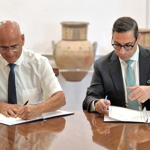Για «νέο μοντέλο διεθνούς συνεργασίας» κάνει λόγο το Ίδρυμα Ελπίδα μετά την υπογραφή μνημονίου με ΥΠΕΞ