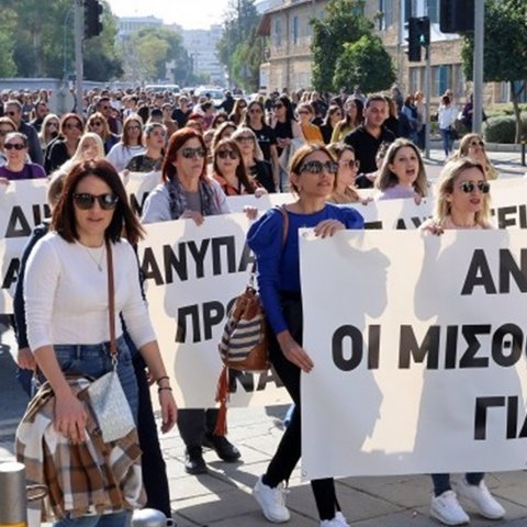 Ενημερώνουν τα κοινοβουλευτικά κόμματα για χαμηλόμισθους οι συντεχνίες-Έκαναν αρχή με το ΑΚΕΛ