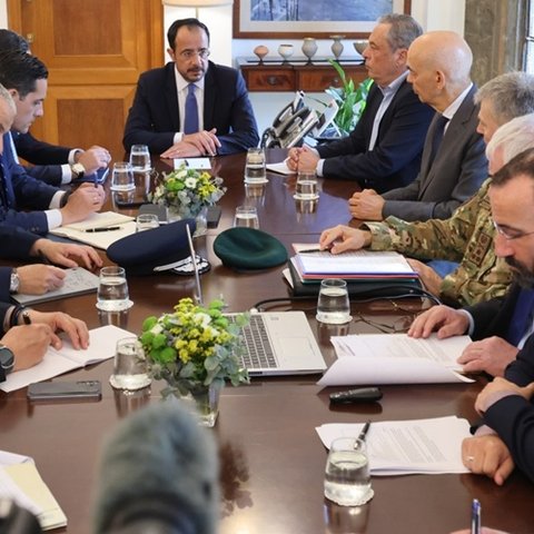 Σε διαρκή σύνοδο το ΣΕΑ λόγω των εξελίξεων στη Μέση Ανατολή-Παρακολουθεί την κατάσταση η Κυβέρνηση
