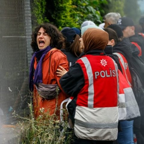 Επεισόδια στη διαδήλωση για την Πρωτομαγιά στην Κωνσταντινούπολη-Δακρυγόνα από την Αστυνομία