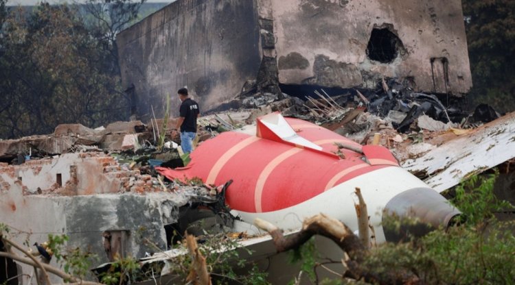 2025-06-13T060113Z_1138907687_RC2H1FAO5HJ4_RTRMADP_5_INDIA-CRASH-1200x800