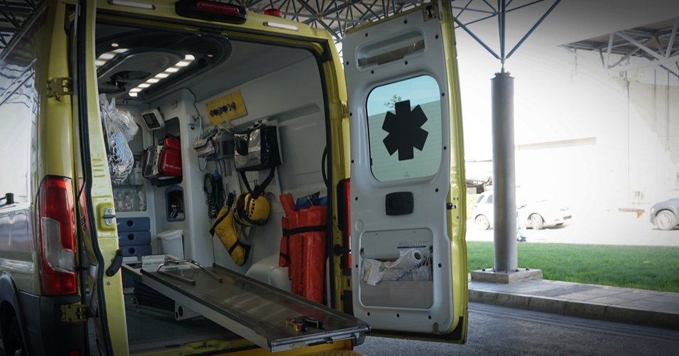Σε καταστολή στη ΜΕΘ 75χρονος-Παρασύρθηκε από ποδηλατιστή στην προσπάθειά του να διασταυρώσει