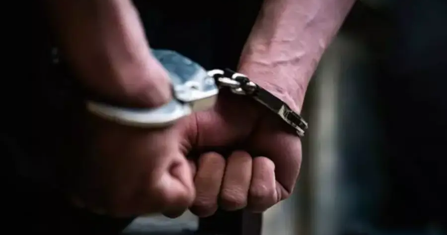 Πολίτης αναγνώρισε αναζητούμενο για κλοπή από πρακτορείο στοιχημάτων και ενημέρωσε τις Αρχές-Συνελήφθη 26χρονος Πολίτης αναγνώρισε αναζητούμενο για κλοπή από πρακτορείο στοιχημάτων και ενημέρωσε τις Αρχές-Συνελήφθη 26χρονος