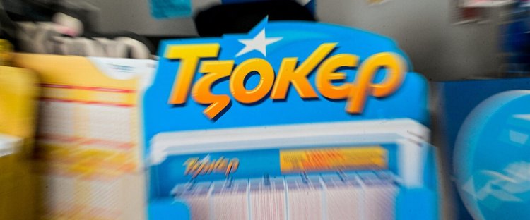 87867
