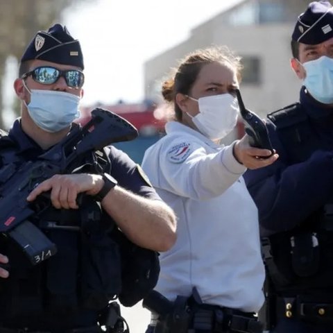 Χίλιοι κατάσκοποι αναχαιτίστηκαν από τις γαλλικές υπηρεσίες-Από κόσκινο εθελοντές και μέλη της διοργάνωσης