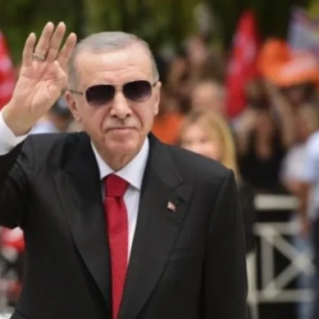 Αντιδράσεις και σχόλια Τ/κ πολιτικών για επίσκεψη Ερντογάν στα κατεχόμενα