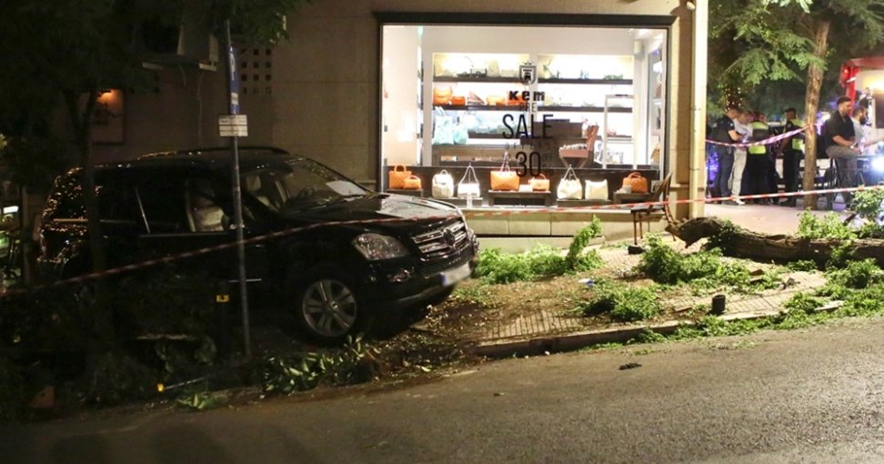 Συνελήφθη ο οδηγός της Mercedes που παρέσυρε τους πεζούς, ξέχασε το χειρόφρενο-Στους 11 οι τραυματίες