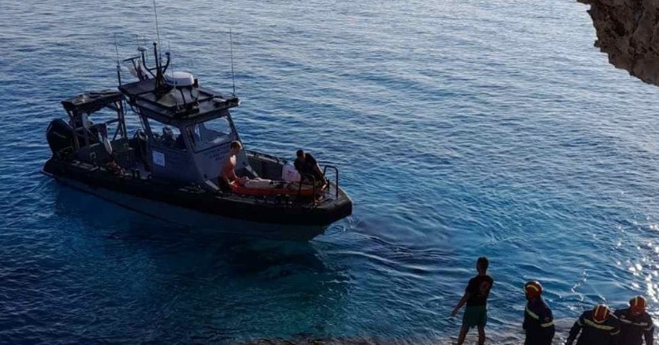 Τραυματίστηκε ένα άτομο μετά από βουτιά στις Θαλασσινές Σπηλιές Αγίας Νάπας-Μεταφέρθηκε στο νοσοκομείο