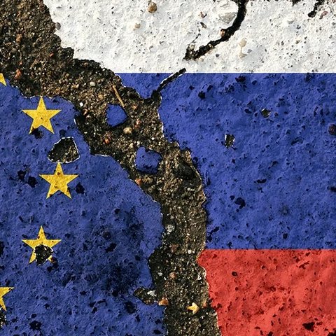 Η ΕΕ ενέκρινε τον 18ο γύρο κυρώσεων κατά της Ρωσίας για τον πόλεμο στην Ουκρανία Η ΕΕ ενέκρινε τον 18ο γύρο κυρώσεων κατά της Ρωσίας για τον πόλεμο στην Ουκρανία