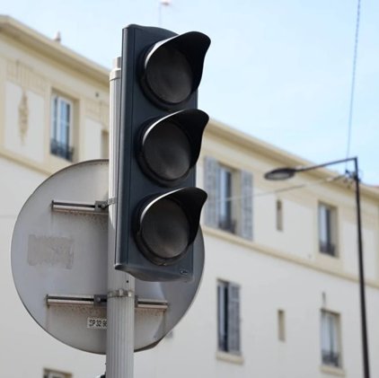 Blackout στη νοτιοανατολική Γαλλία, διακόπηκαν οι προβολές στις Κάννες