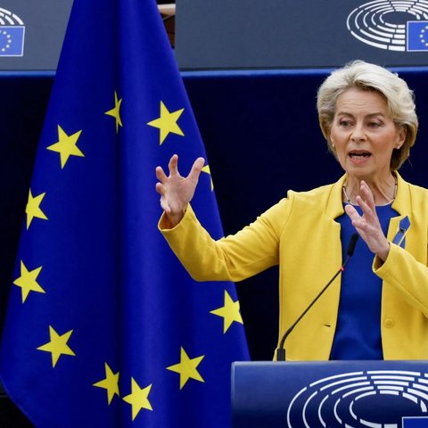 Έντονη λύπη εκφράζει η Κομισιόν για την ανακοίνωση Τραμπ για αύξηση δασμών στο χάλυβα