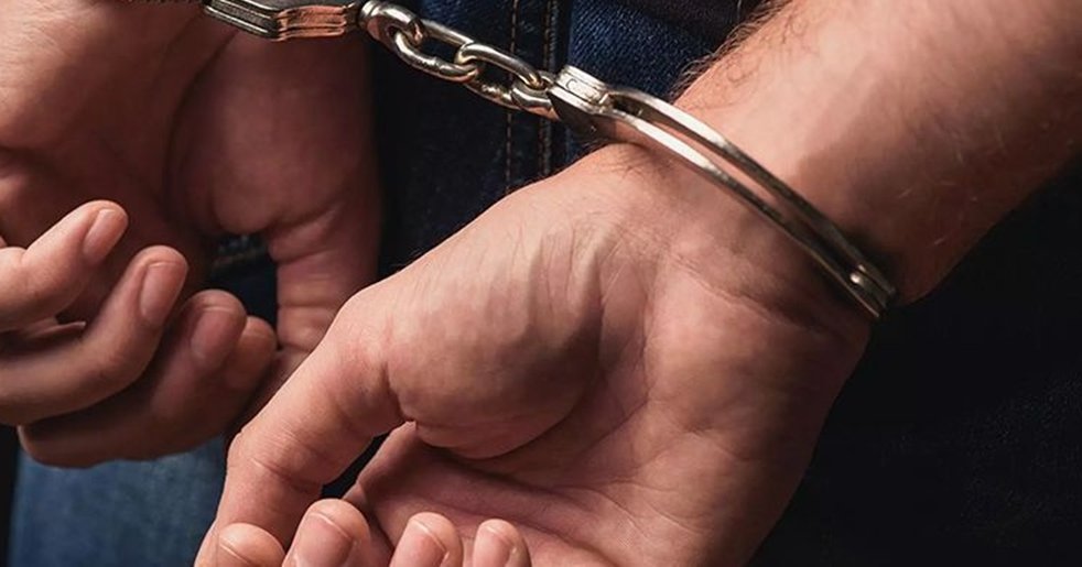 Συνελήφθησαν δύο πρόσωπα που διέμεναν παράνομα στην Κύπρο μετά από επιχείρηση σε 15 πολυκατοικίες