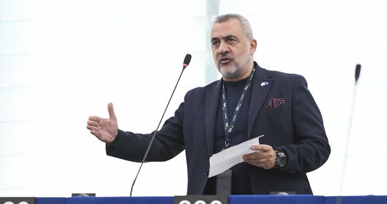 Λ. Φουρλάς: Κίνδυνος ασφάλειας πτήσεων από το παράνομο αεροδρόμιο Τύμπου