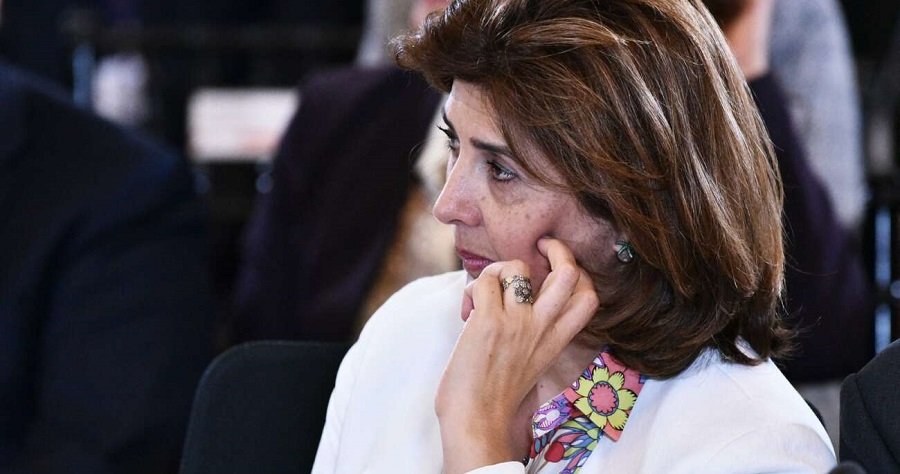 Σύγχυση Ολγκίν μετά τη συνάντηση με Τατάρ-Μίλησε για ηγέτη της «ελληνικής Κύπρου», μπέρδεψε τις μέρες και τις χώρες