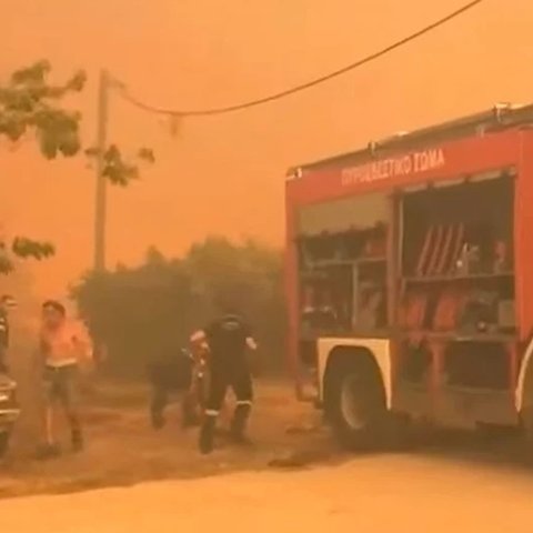 ΒΙΝΤΕΟ: Σε κατάσταση έκτακτης ανάγκης η Αλεξανδρούπολη-Μαίνεται η μεγάλη πυρκαγιά, κάηκαν σπίτια και αυτοκίνητα