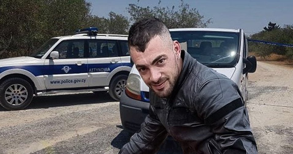 Νέα βίντεο στη δίκη Περικλέους-Καταγράφηκε από κάμερα οχήματος με όπλο στα χέρια ο χάκερ