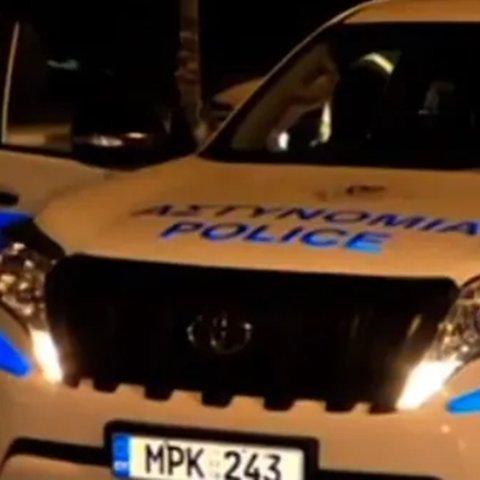 Επίθεση 50 κουκουλοφόρων στο οίκημα οπαδών της Ομόνοιας στη Λακατάμια-Τρεις τραυματίες